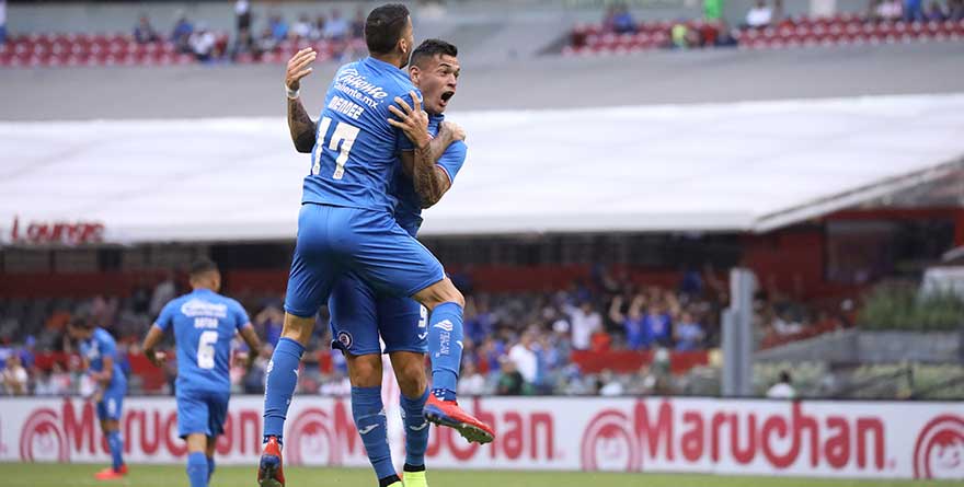 Revive Cruz Azul y le remonta a Necaxa