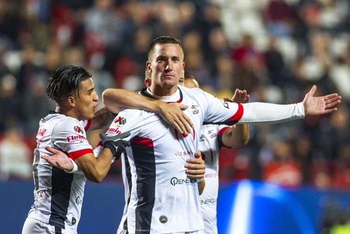 Lobos revive su ilusión de liguilla