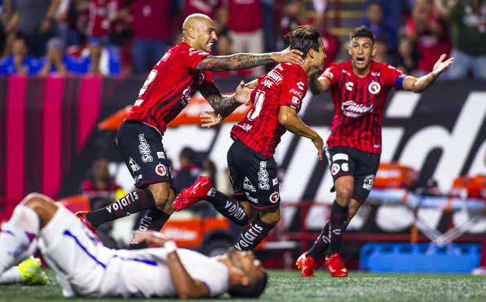 Tijuana le saca el triunfo a Cruz Azul en los últimos minutos