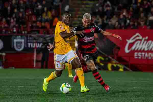 Tijuana le saca el empate a Tigres en el último minuto