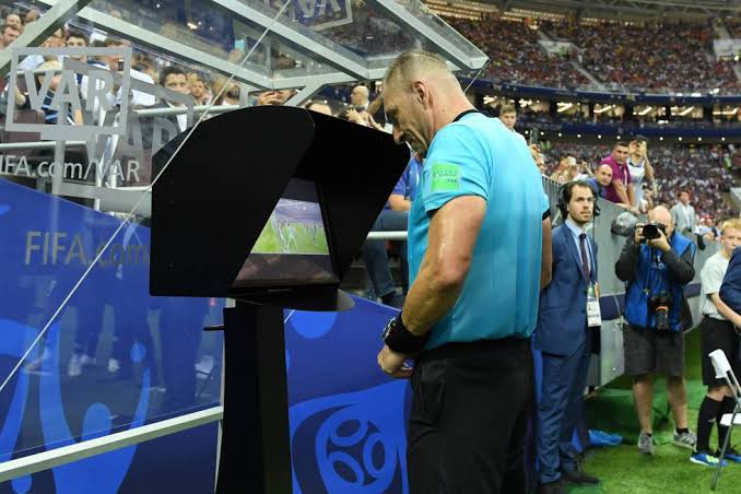 El VAR y su protagonismo en el fútbol mexicano