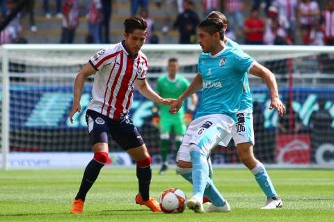 Chivas vs Querétaro: el peso de las decisiones