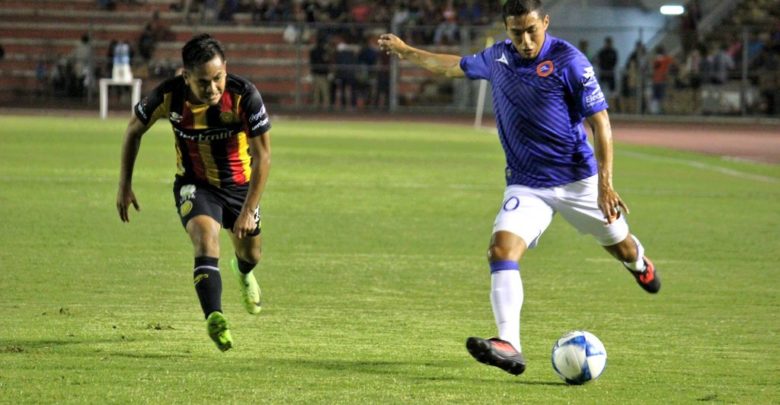 Correcaminos vs Leones Negros: Duelo de universidades