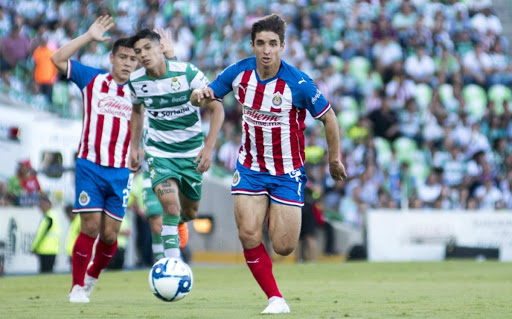 Santos recibe a Chivas