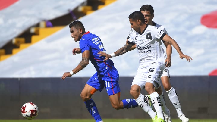 Cruz Azul vs Querétaro: A seguir pitando
