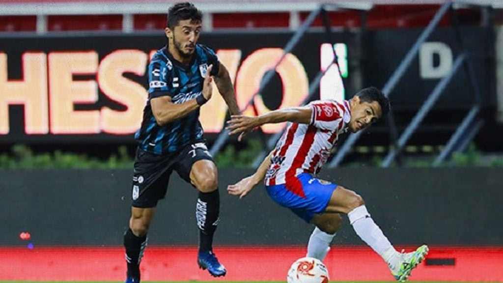 Querétaro vs Chivas: Por tres puntos de suma importancia