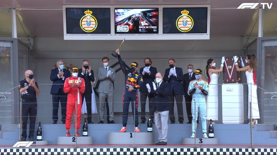 Verstappen y Red Bull son líderes