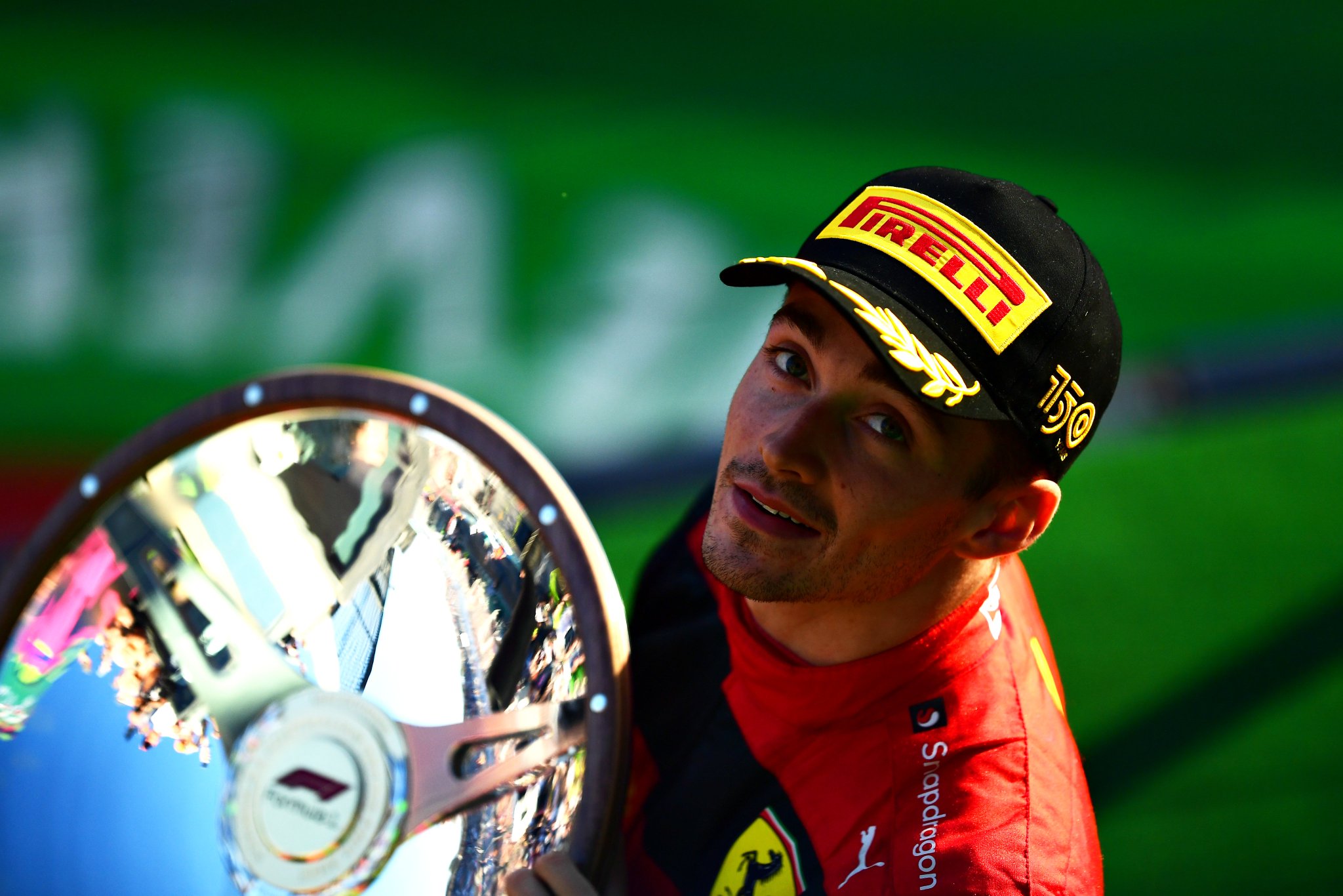 Ferrari vive nuevas glorias con Leclerc